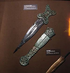 Sheath Prints: Celtic Dagger and Sheath in Iron and Bronze, c600BC-c550BC