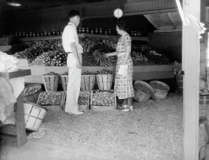 Center Market, Washington, D.C. 1936. Creator: Dorothea Lange