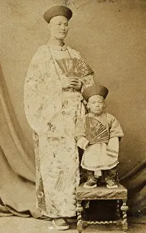 Giant Prints: Chang Yu-sing the Chinese giant, and Chung Mow, a dwarf. Creator: Unknown
