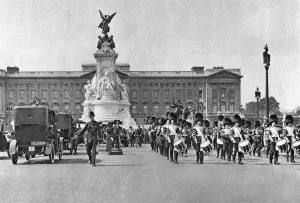 Victoria Monument Prints: Changing of the guard, Buckingham Palace, London, 1926-1927. Artist: McLeish