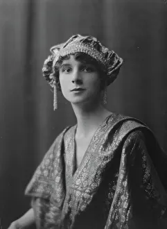Beadwork Prints: Charles, Lillian, Miss, portrait photograph, 1916. Creator: Arnold Genthe