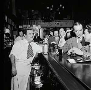 Night Life Prints: Charlie's Tavern, New York, N.Y. 1946. Creator: William Paul Gottlieb