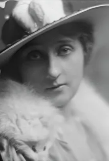 Chase, O.J. Jr. Mrs. portrait photograph, 1914 Dec. 9. Creator: Arnold Genthe