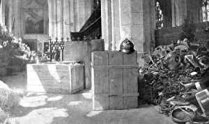 Stolen Prints: Chateau-Thierry delivre; une partie du butin entasse par l'ennemi dans l'eglise Saint