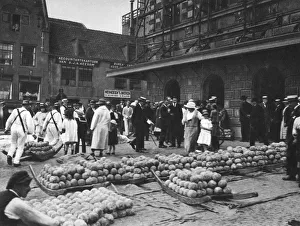 The cheese market on Friday, Alkmaar, Netherlands, c1934