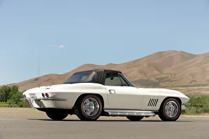 Chevrolet Corvette cv 427 1967. Artist: Simon Clay