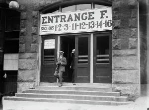 Roosevelt Teddy Prints: Chicago - Coliseum (exterior), 1912. Creator: Bain News Service
