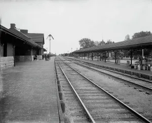 Tracks Prints: Chicago & North Western Railway station