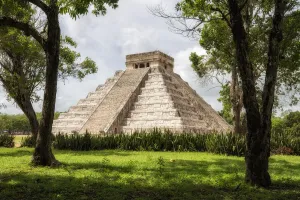 Pyramid Gallery: Chichen-Itza. Creator: Joshua Johnston