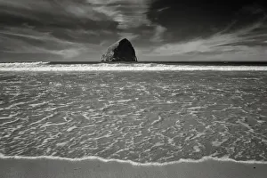 Oregon United States Of America Prints: Chief Kiawanda Rock. Creator: Joshua Johnston
