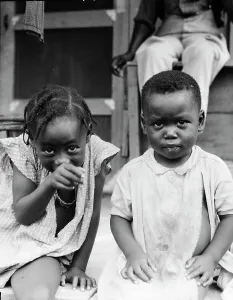 Plaits Prints: Children of evicted sharecropper