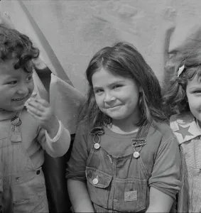 Immigrants Prints: Children of migratory carrot pullers