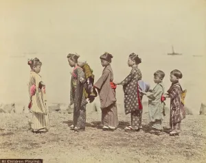 Children Playing, 1870s-1890s. Creator: Kusakabe Kimbei