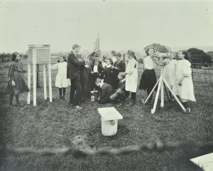 Children taking meteorological observations, Shrewsbury House Open Air School, London Children taking meteorological observations, Shrewsbury House Open Air School, London