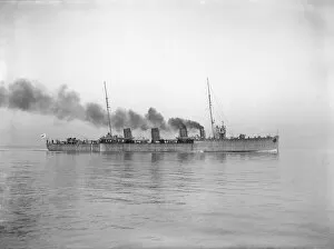 Almirante Lynch Class Gallery: The Chilean Destroyer Almirante Lynch under way, 1913. Creator: Kirk & Sons of Cowes