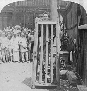 One of Chinas terrible methods of death punishment, Shanghai, China, 1900. Artist: Underwood & Underwood