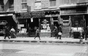 Chinatown Prints: Chinatown, between c1910 and c1915. Creator: Bain News Service