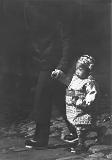 Californian Prints: A Chinese boy, Chinatown, San Francisco, between 1896 and 1906. Creator: Arnold Genthe