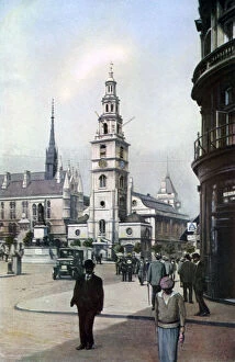 Arnold Collection: Church of St Clement Danes, London, c1930s. Artist: Spencer Arnold