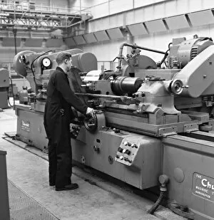 Lathe Gallery: Churchill lathe in use, Park Gate Iron & Steel Co, Rotherham, South Yorkshire, 1964