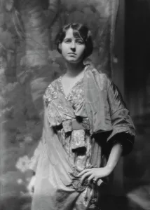 Claflin, Beatrice, portrait photograph, 1913. Creator: Arnold Genthe