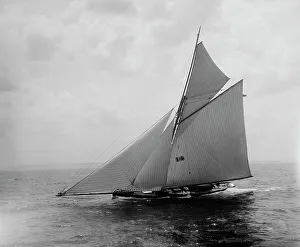 Clara, between 1890 and 1900. Creator: Johns Johnston