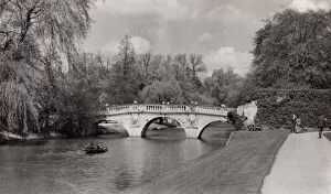 Cambridge Cambridgeshire England Gallery: Clare Bridge, Cambridge, 1940s? Creator: Stearn