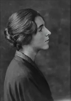 Bathrobe Prints: Clark, Estelle, Miss, portrait photograph, 1915 Nov. 2 or Nov. 4. Creator: Arnold Genthe