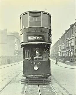 Guildhall Library Art Gallery: Class M electric tram, 1930