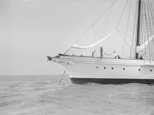 Clementinas Bow showing collision damage and loss of bowsprit, 1913 Clementinas Bow showing collision damage and loss of bowsprit, 1913