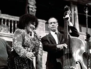 Laine Prints: Cleo Laine and Alec Dankworth, The Globe, London, 2000. Artist: Brian O Connor