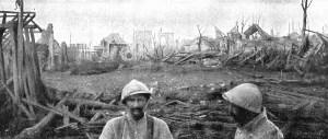 Clery Repris; La silhouette des ruines du village dans le brouillard, le matin du 4 septembre, 191 Creator: Unknown