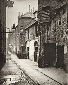 Slum Housing Prints: Close No. 136 Saltmarket (#31), Printed 1900. Creator: Thomas Annan