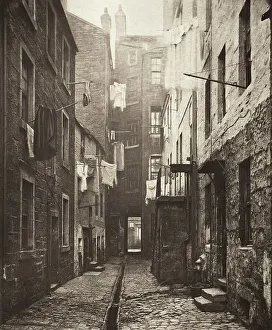 Alley Prints: Close No. 75 High Street (#12), Printed 1900. Creator: Thomas Annan