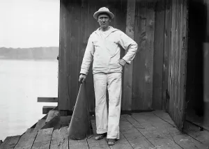 Wisconsin Prints: Coach Vail (Wisc) [i.e. Wisconsin], 1913. Creator: Bain News Service