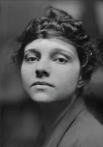 Coates, M. Miss, portrait photograph, 1916 Feb. 21. Creator: Arnold Genthe