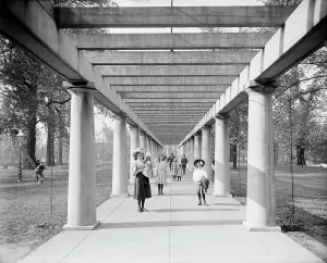 Central Park Prints: Colonnade, Central Park, Louisville, Ky. between 1900 and 1910. Creator: Unknown