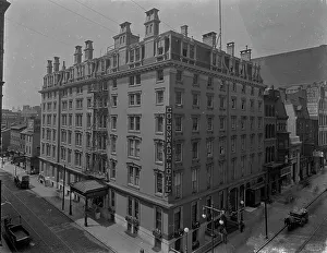Multi Storey Prints: Colonnade Hotel, Philadelphia, Pa. between 1910 and 1920. Creator: Unknown