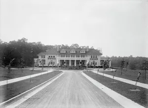 Columbia Country Club, 1912. Creator: Harris & Ewing. Columbia Country Club, 1912. Creator: Harris & Ewing