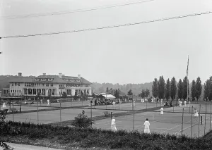 Tennis Court Prints: Columbia Country Club - Tennis Courts