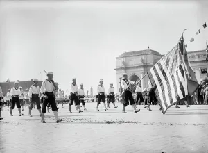 Columbus Fountain Prints: Columbus Memorial. Parade At Unveiling