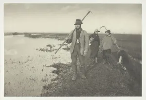 Edition Of 200 Prints: Coming Home from the Marshes, 1886. Creator: Peter Henry Emerson