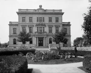 Navy Yard Prints: Commandant's office, League Island Navy Yard