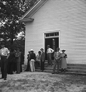 Step Gallery: Congregation entering church, Wheeleys Church, Person County, North Carolina, 1939