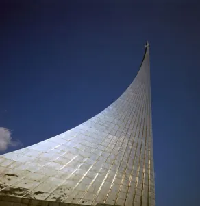 The Conquest of Space obelisk
