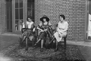 Constance Furman, Virginia Wynn, Irene Jones, between c1915 and c1920. Creator: Bain News Service