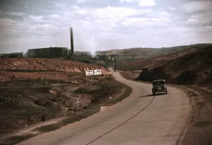 Copper mining and sulfuric acid plant, Copperhill, Tenn. 1940. Creator: Marion Post Wolcott