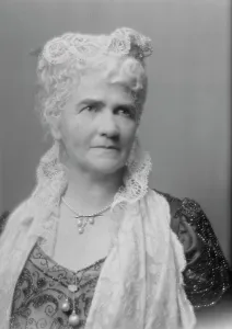 Cornwall, Charles, Mrs. portrait photograph, 1914 Aug. 6. Creator: Arnold Genthe