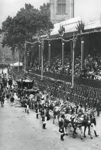 State Coach Prints: Coronation procession of George V and Queen Mary