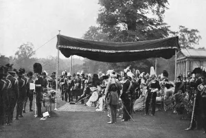 Canopy Gallery: The coronation review, 1902-1903